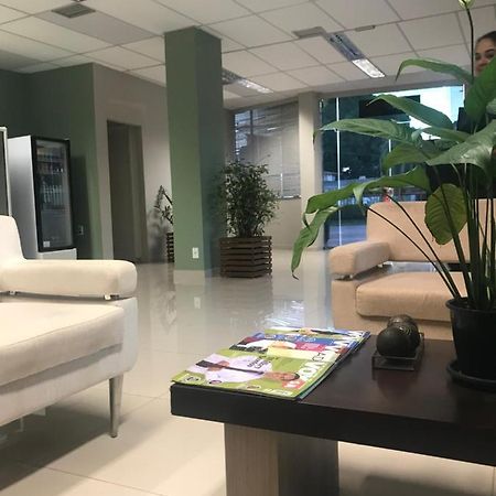 Pratico Hotel Santarém エクステリア 写真